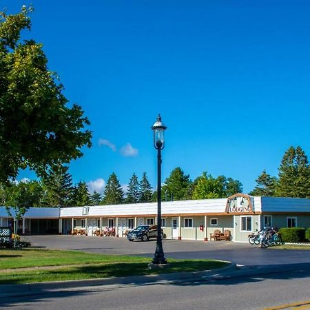 Vindel Motel Mackinaw City Exterior photo