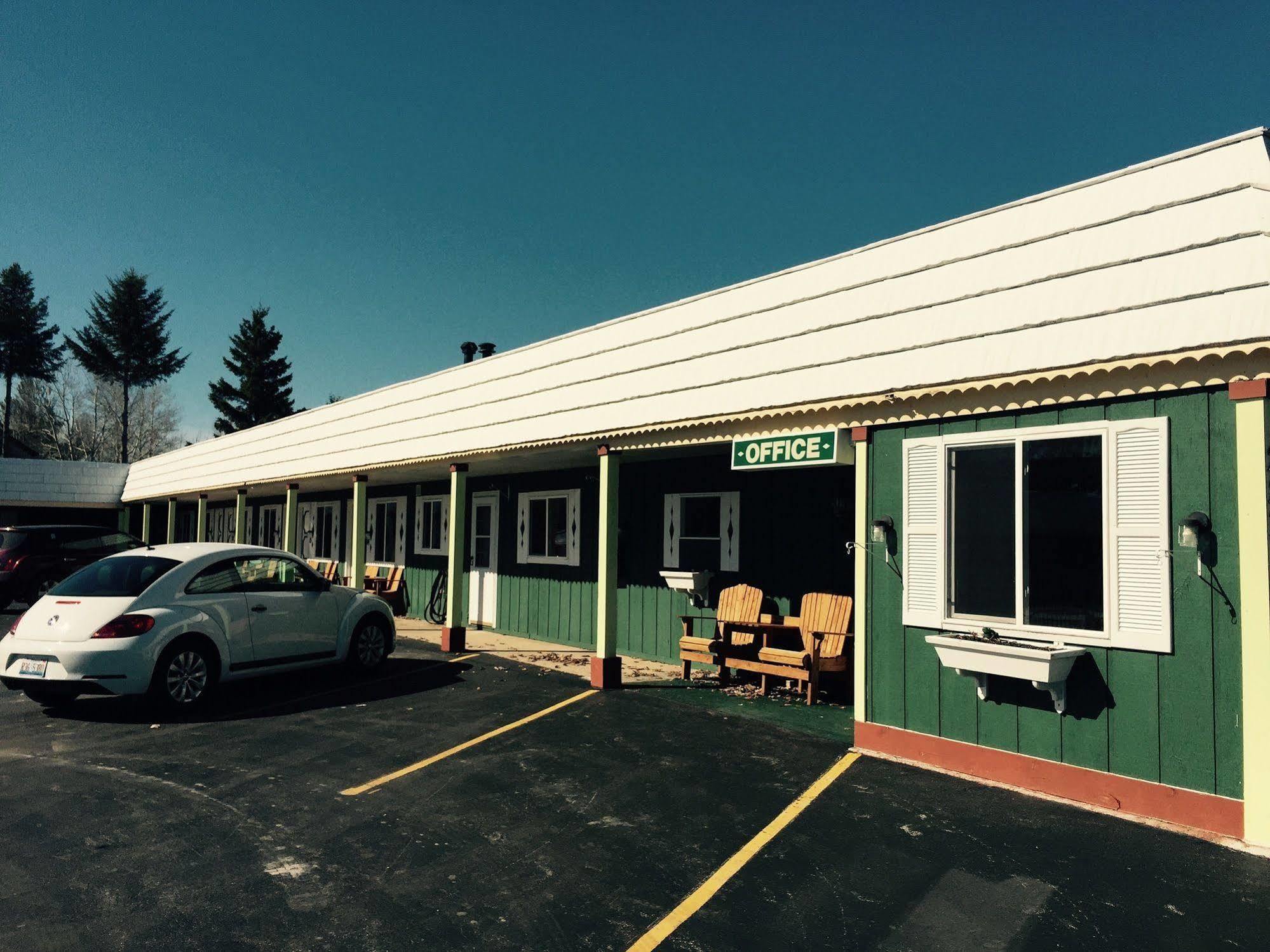 Vindel Motel Mackinaw City Exterior photo